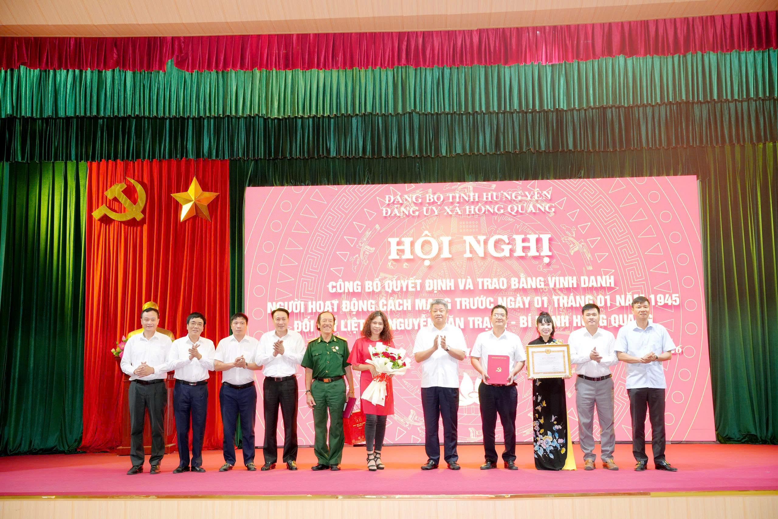 XÃ HỒNG QUANG CÔNG BỐ QUYẾT ĐỊNH VÀ TRAO BẰNG VINH DANH LIỆT SỸ NGUYỄN VĂN TRẠCH – BÍ DANH HỒNG QUANG